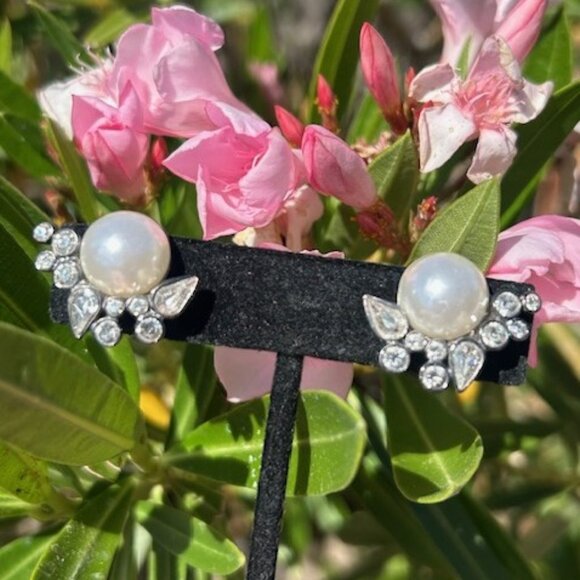 GIVENCHY Faux Pearl Rhinestone EARRINGS - Picture 1 of 8